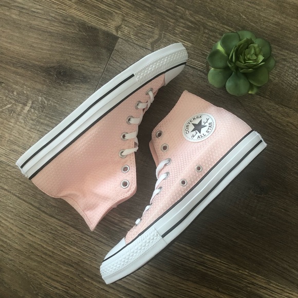 ‼️SALE‼️ Converse Vapor Pink High Top Sneakers - Picture 6 of 8
